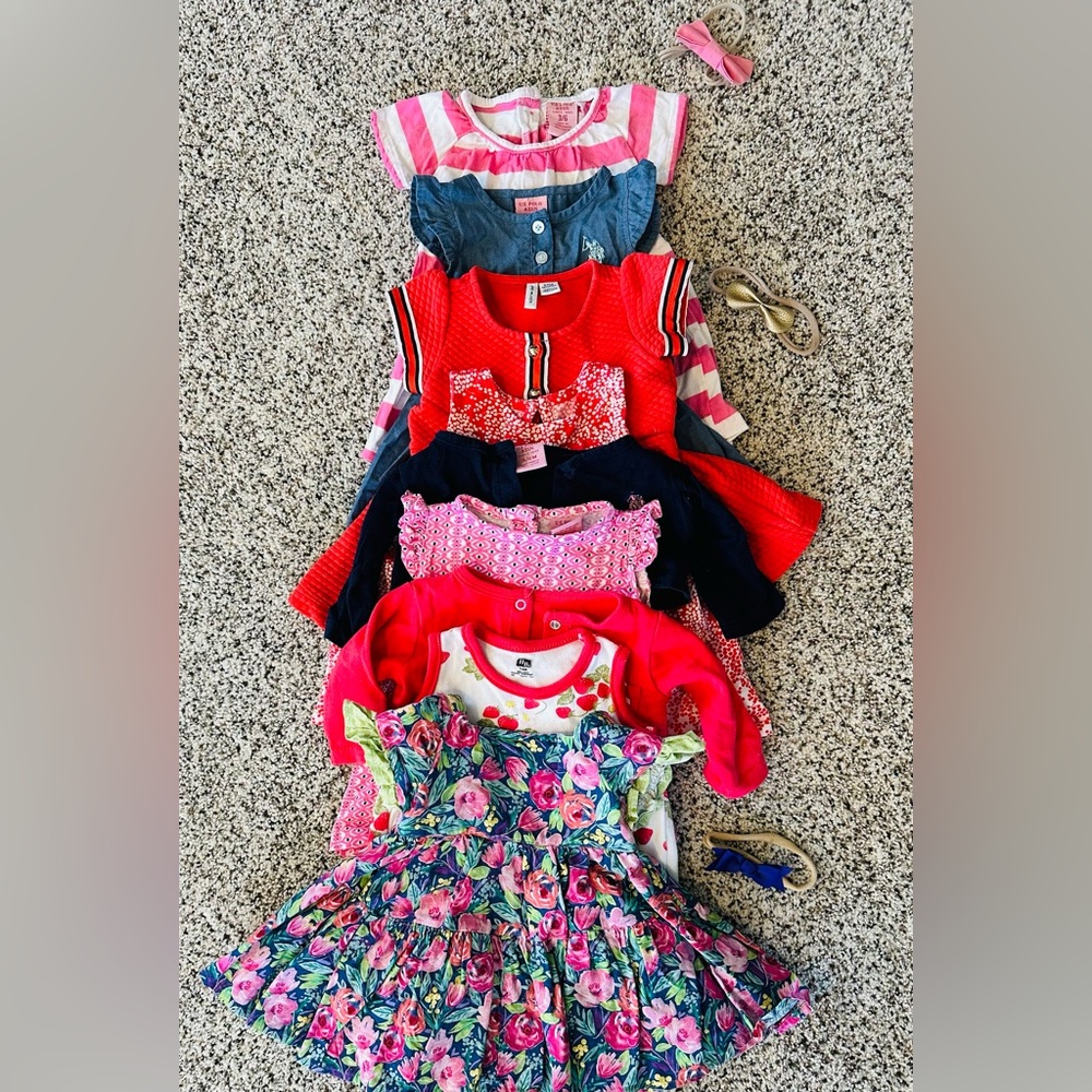 Lot of 7 Summer Dresses & Matching Bows